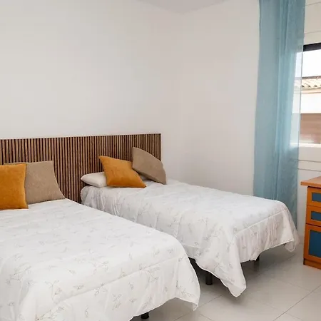 En Tarragona Holiday home Torregasa